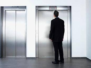 "A Ostia fermi oltre 200 ascensori per mancanza di fondi"