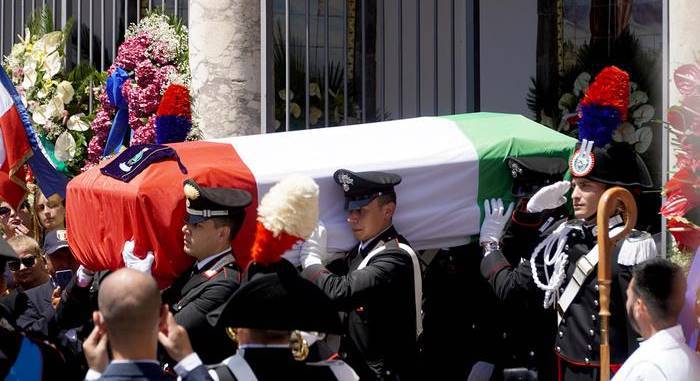 funerali carabiniere rega