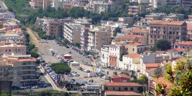 Piazzale vecchia stazione e via del Piano, a Gaeta regolamentata la sosta con disco orario