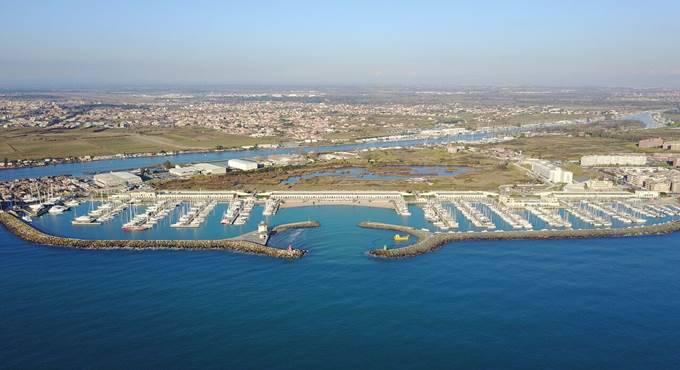 porto turistico roma 