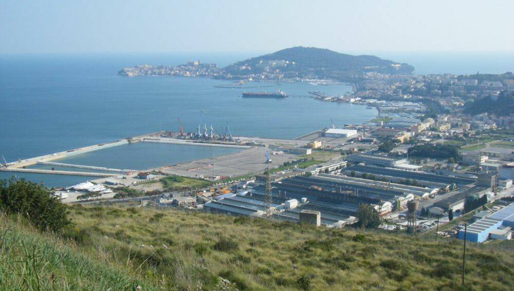 Porto commerciale di Gaeta