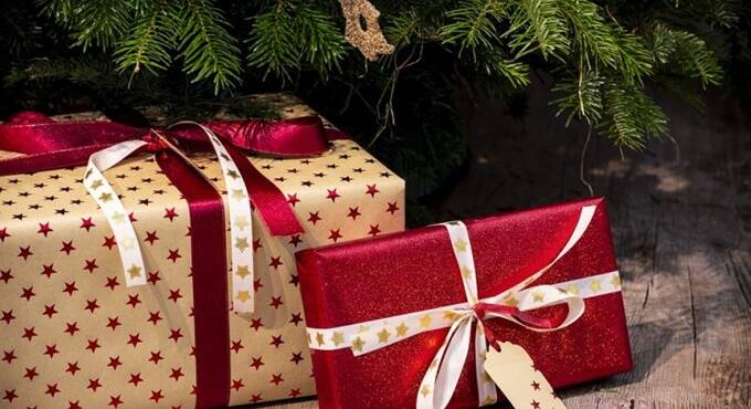 Regali Di Natale Libri.Cinque Libri Da Regalare E Farsi Regalare A Natale Il Faro Online