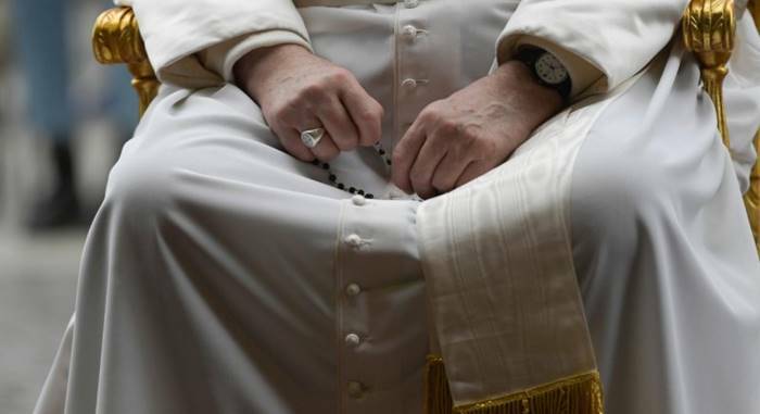 papa francesco preghiera rosario coronavirus