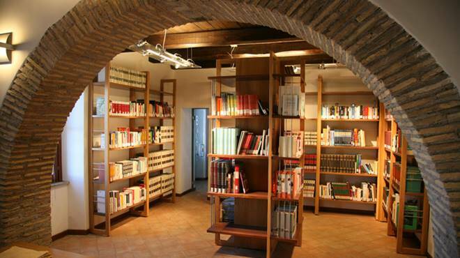 Biblioteca comunale Montalto
