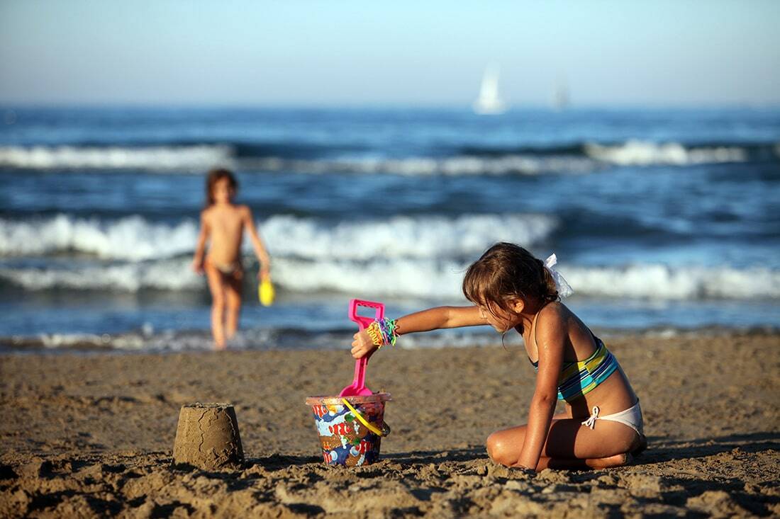 bambini spiaggia