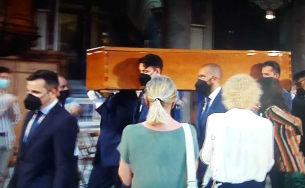 funerali Carrà
