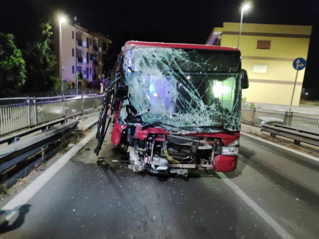 incidente bus atac via della giustiniana roma