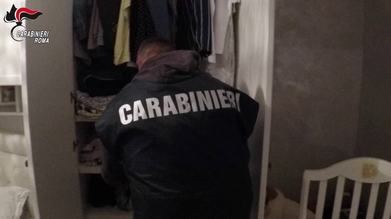 perquisizione carabinieri