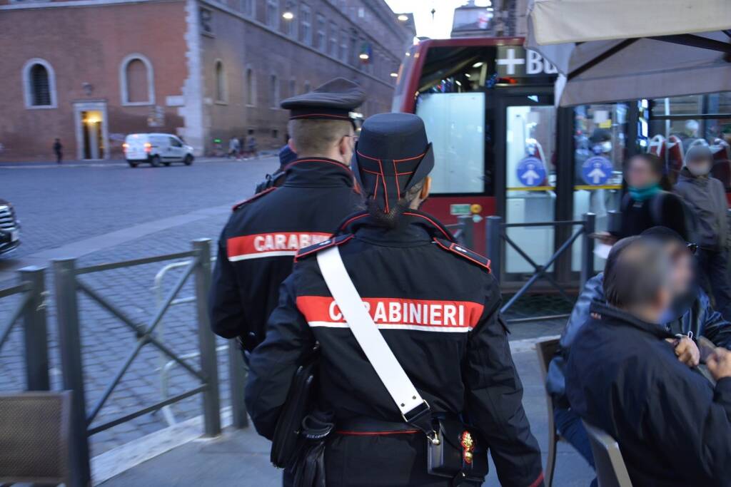 carabinieri controlli covid