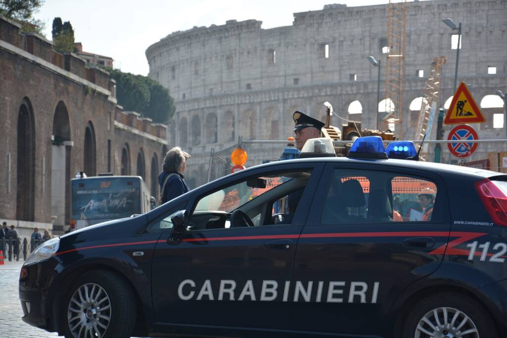 carabinieri al Colosseo