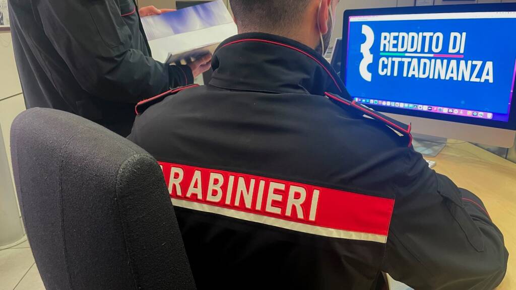 carabinieri reddito cittadinanza