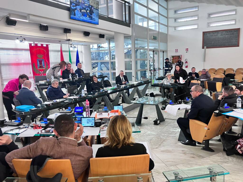 Fiumicino, convocato il Consiglio comunale: i punti all’ordine del giorno