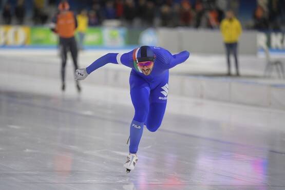Coppa del Mondo Pista Lunga, impresa di Ghiotto: l’Azzurro trionfa nei 10 mila metri